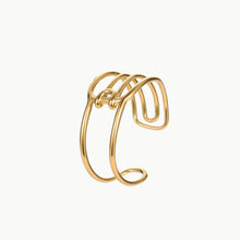 European And American Open Stainless Steel Bracelet 18K Gold Plating Heart-shaped Design Sense